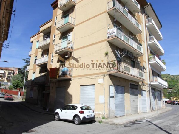 appartamento in vendita a Cosenza in zona Cosenza Vecchia
