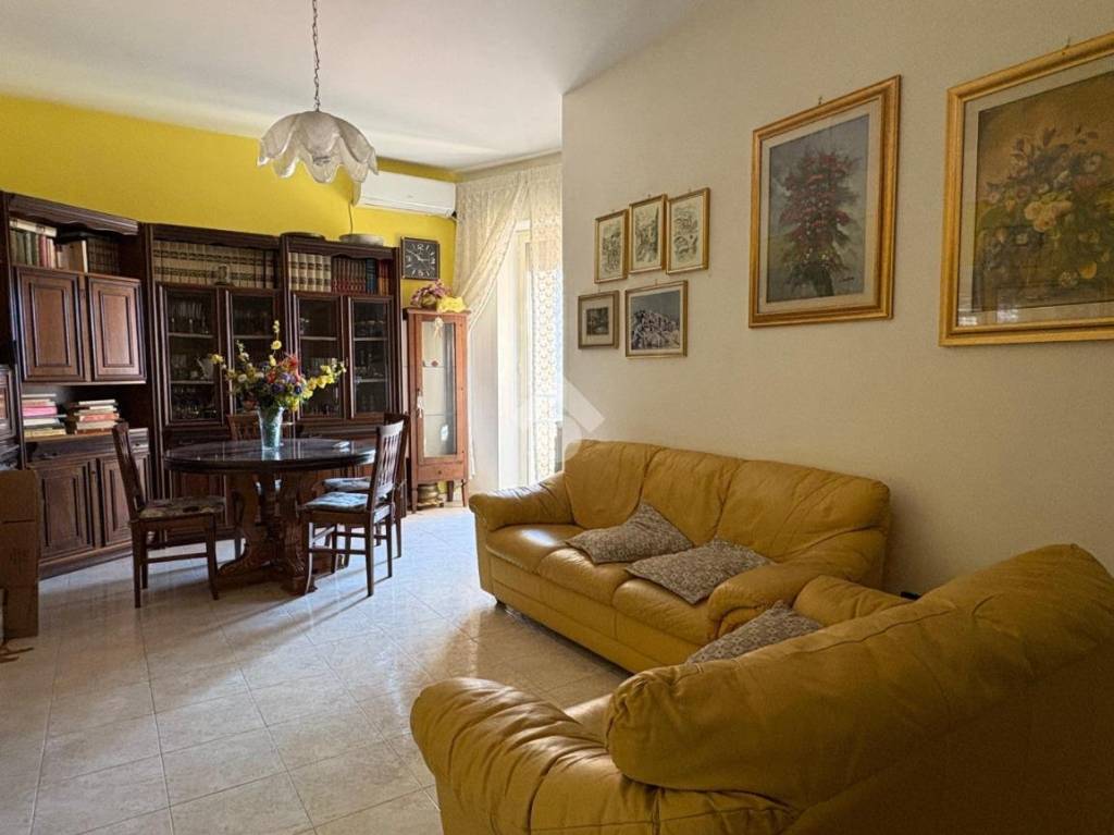 appartamento in vendita a Cosenza in zona Panebianco
