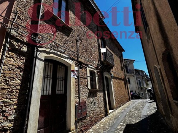 casa indipendente in vendita a Cosenza in zona Donnici