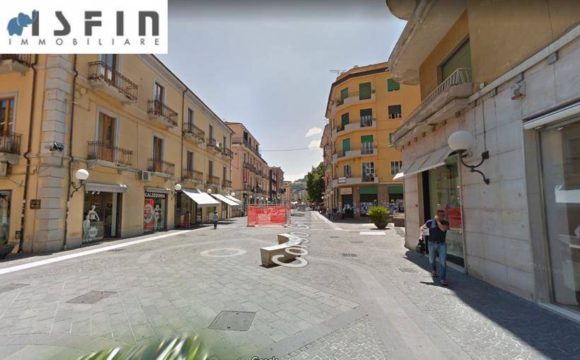 negozio in vendita a Cosenza