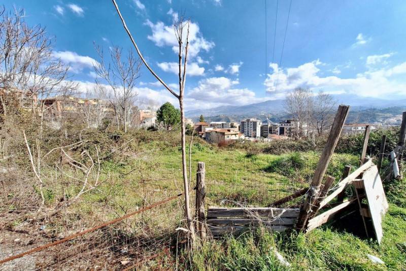 terreno edificabile in vendita a Cosenza