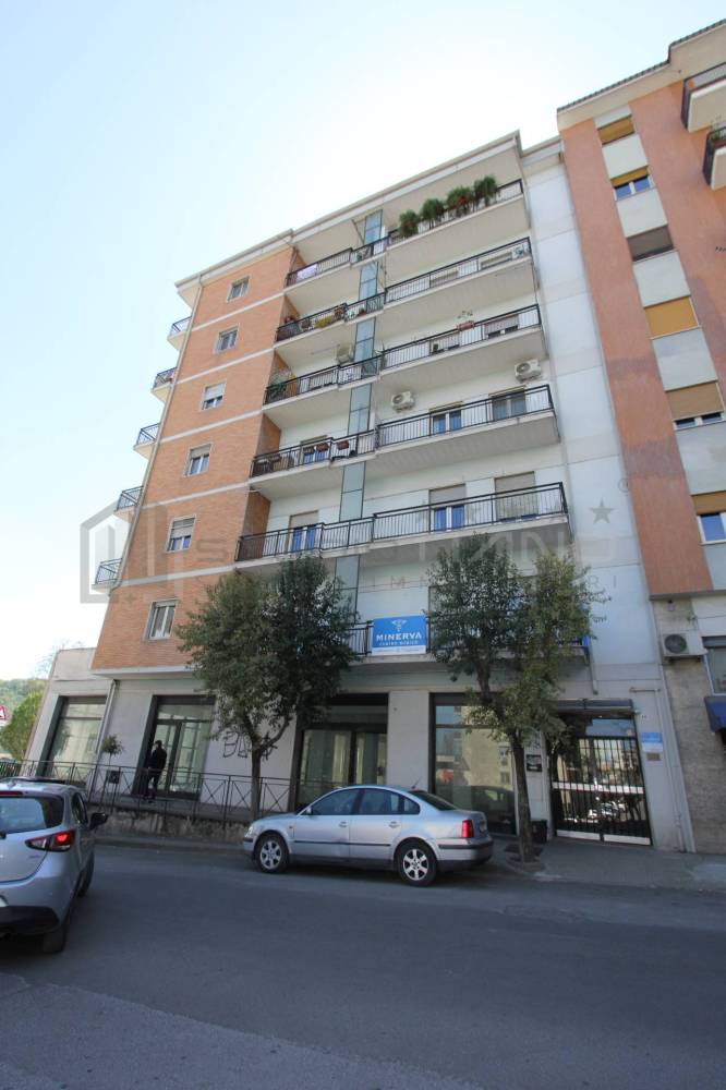 appartamento in vendita a Cosenza in zona Cosenza Vecchia