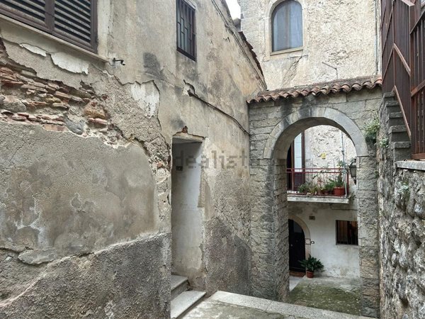 appartamento in vendita a Cosenza in zona Cosenza Vecchia