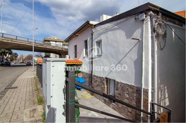 casa indipendente in vendita a Cosenza