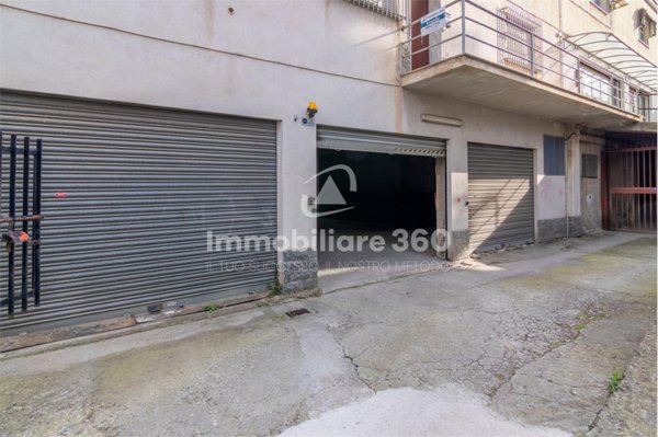 locale di sgombero in vendita a Cosenza