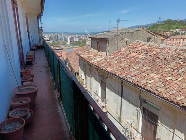 appartamento in vendita a Cosenza in zona Cosenza Vecchia
