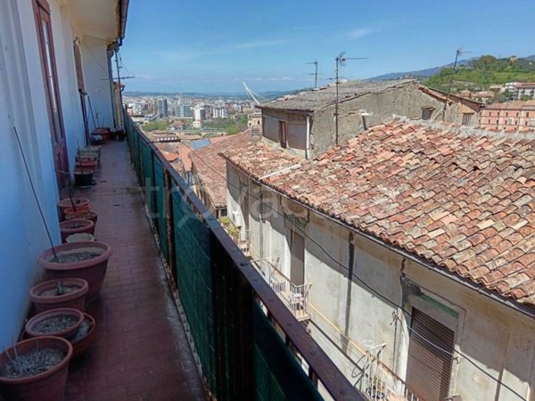 appartamento in vendita a Cosenza in zona Cosenza Vecchia