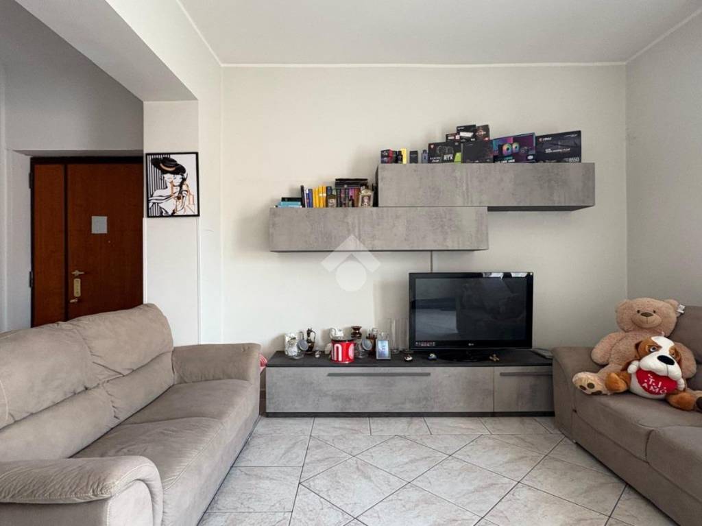 appartamento in vendita a Cosenza in zona Panebianco