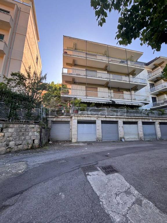 appartamento in vendita a Cosenza in zona Cosenza Vecchia