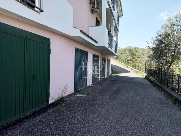 casa semindipendente in vendita a Cosenza in zona Sant'Ippolito