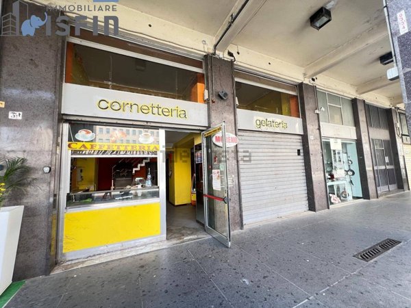 locale commerciale in vendita a Cosenza