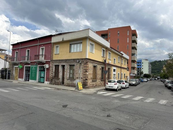 appartamento in vendita a Cosenza in zona Via Popilia