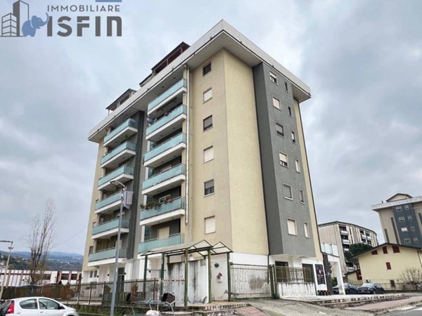 appartamento in vendita a Cosenza in zona Via Popilia