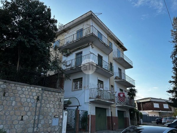 appartamento in vendita a Cosenza in zona Cosenza Vecchia