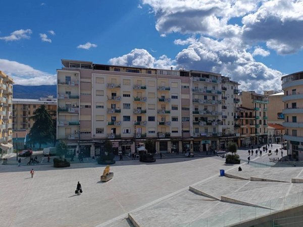 appartamento in vendita a Cosenza in zona Cosenza Vecchia