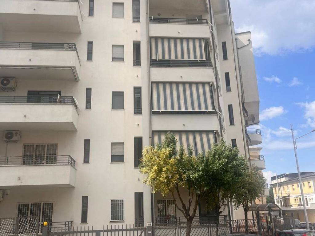 appartamento in vendita a Cosenza in zona Città 2000