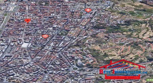 casa indipendente in vendita a Cosenza in zona Cosenza Vecchia