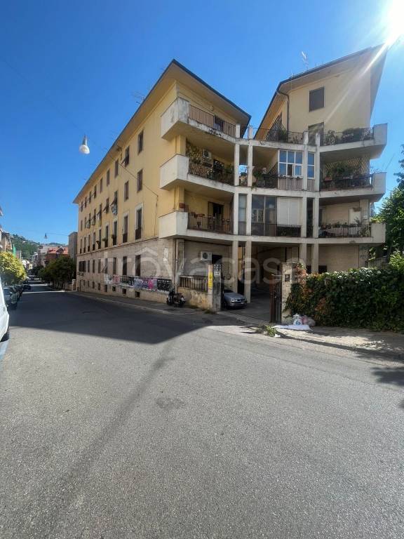 appartamento in vendita a Cosenza in zona Cosenza Vecchia