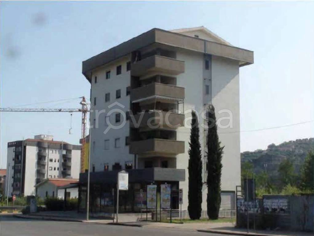 appartamento in vendita a Cosenza in zona Via Popilia