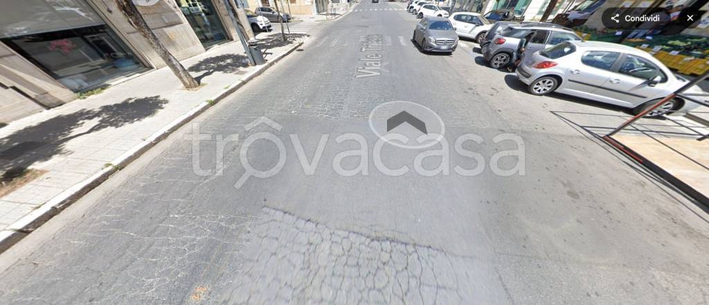 negozio in vendita a Cosenza in zona Cosenza Vecchia