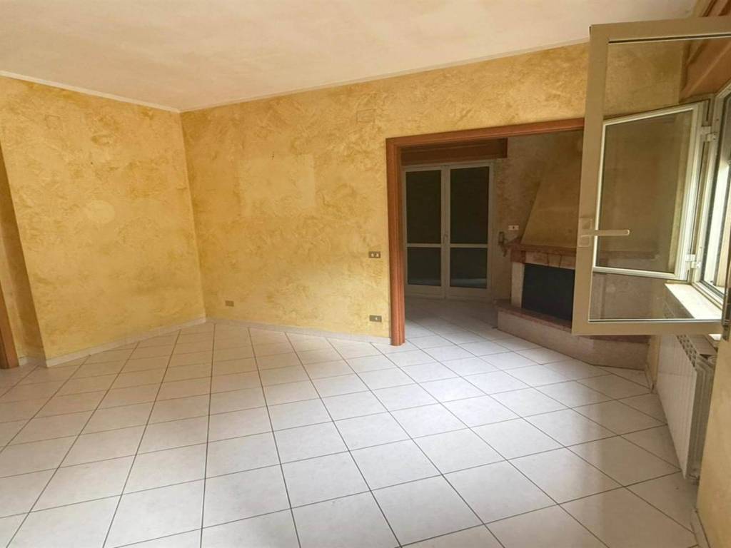appartamento in vendita a Cosenza in zona Donnici