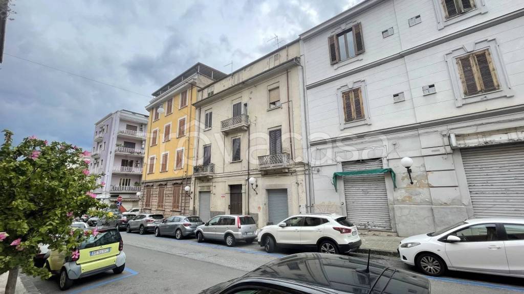 appartamento in vendita a Cosenza in zona Cosenza Vecchia
