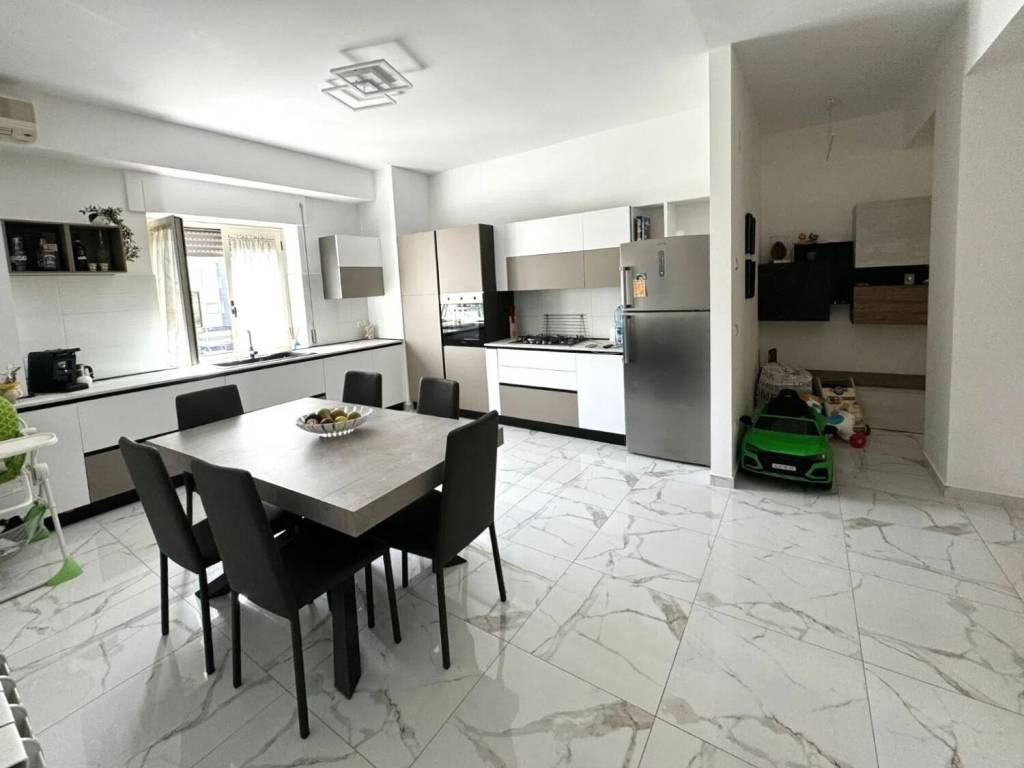 appartamento in vendita a Cosenza in zona Panebianco