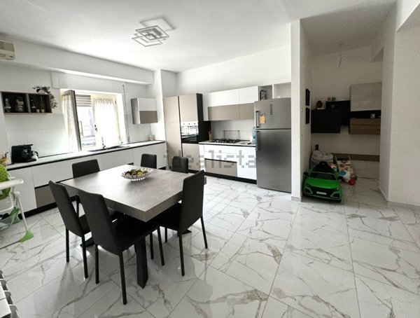 appartamento in vendita a Cosenza in zona Panebianco