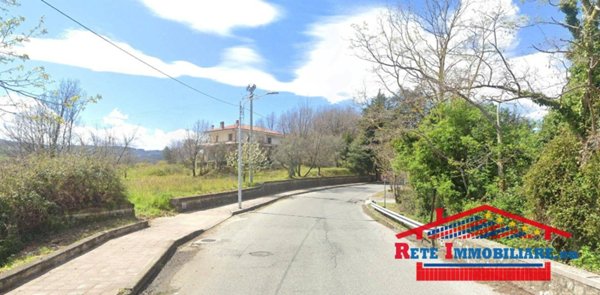 casa indipendente in vendita a Cosenza in zona Donnici