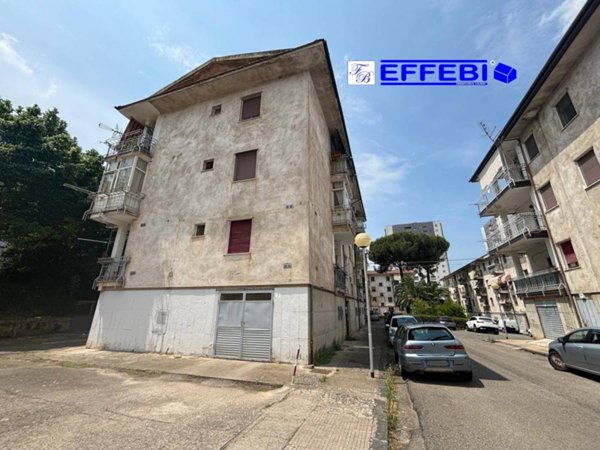 appartamento in vendita a Cosenza in zona Città 2000