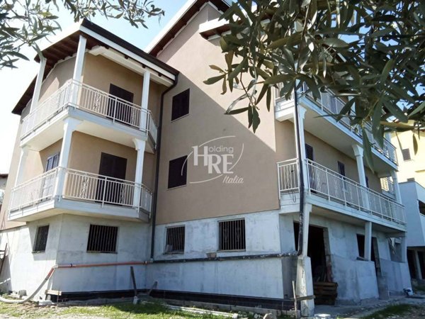 appartamento in vendita a Cosenza in zona Sant'Ippolito