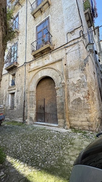 appartamento in vendita a Cosenza in zona Cosenza Vecchia