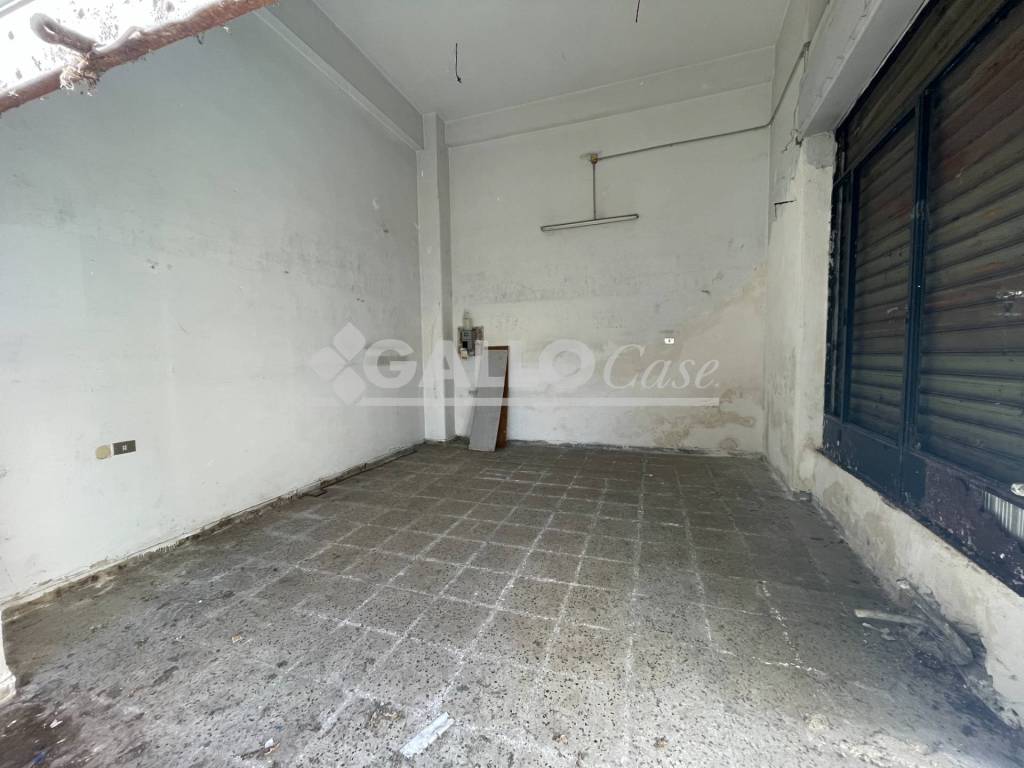 negozio in vendita a Cosenza