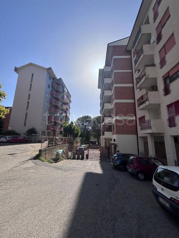 appartamento in vendita a Cosenza in zona Panebianco