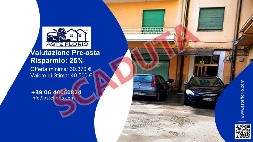 negozio in vendita a Cosenza in zona Cosenza Vecchia