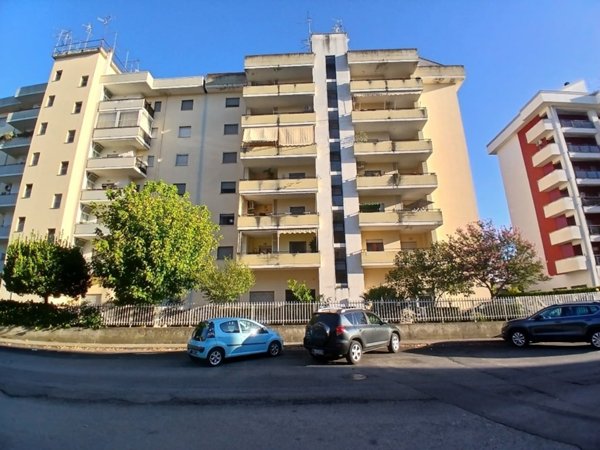appartamento in vendita a Cosenza in zona Via Popilia