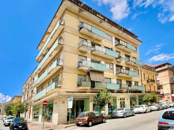 appartamento in vendita a Cosenza in zona Cosenza Vecchia