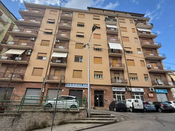 appartamento in vendita a Cosenza in zona De Rada