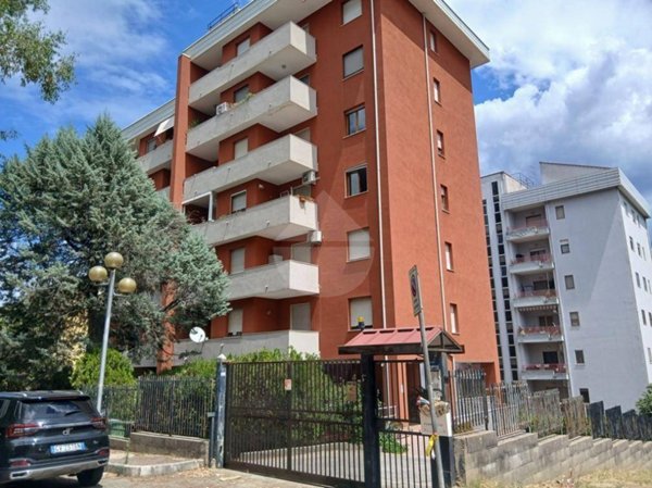 appartamento in vendita a Cosenza in zona Panebianco