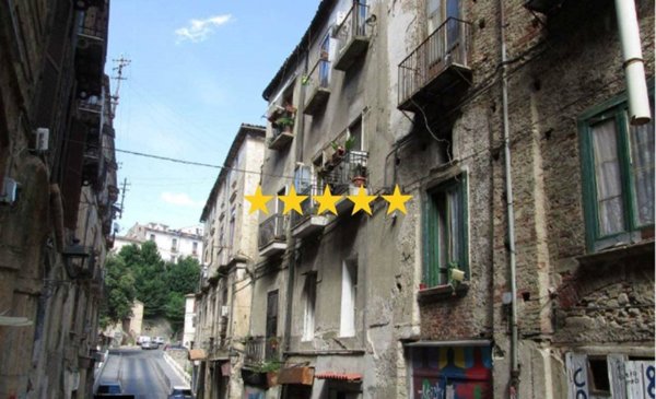 appartamento in vendita a Cosenza in zona Cosenza Vecchia