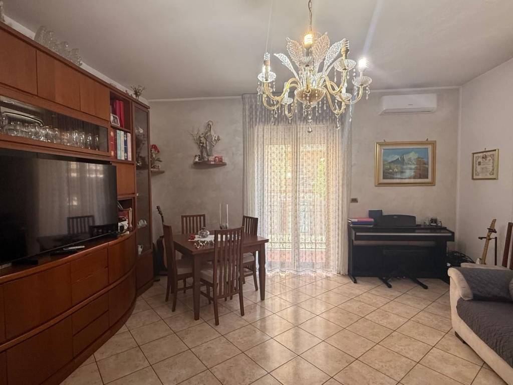 appartamento in vendita a Cosenza in zona Panebianco