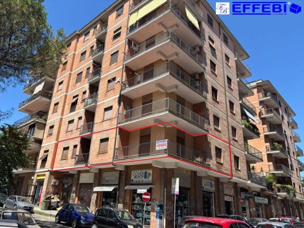 appartamento in vendita a Cosenza in zona Cosenza Vecchia