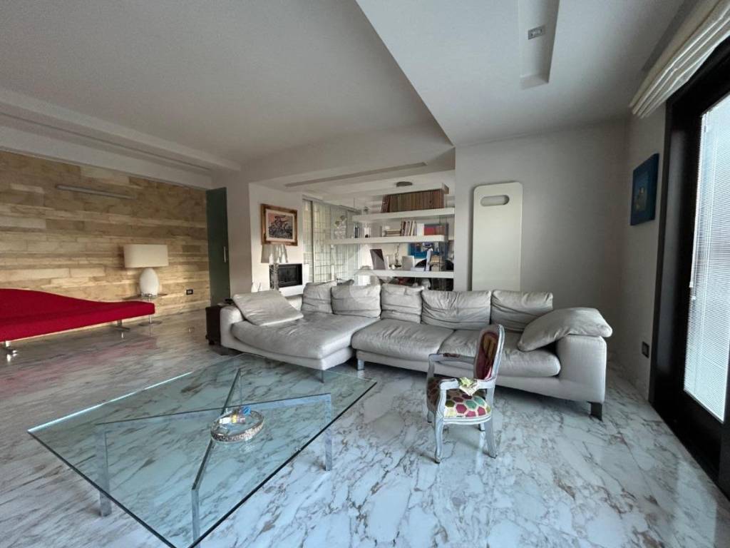 appartamento in vendita a Cosenza in zona Panebianco