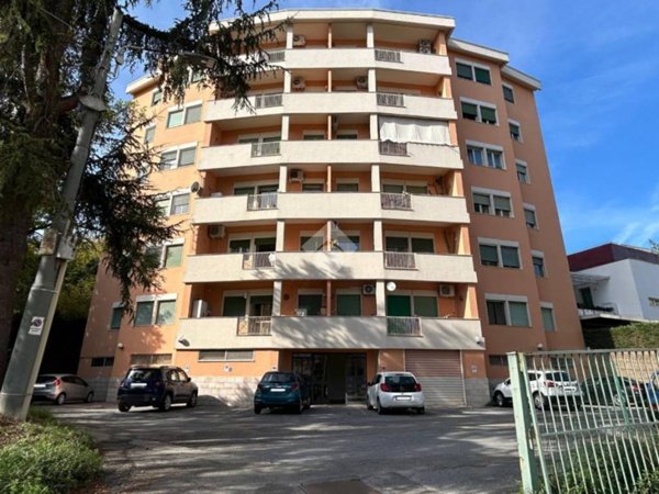 appartamento in vendita a Cosenza in zona De Rada