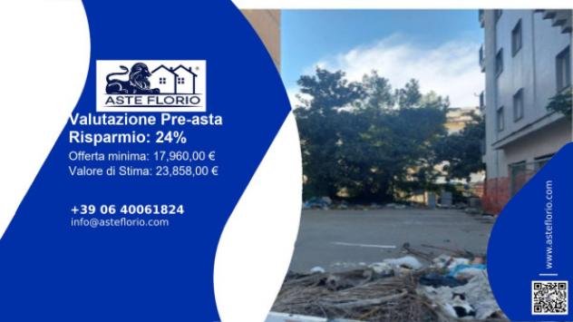 locale di sgombero in vendita a Cosenza in zona Cosenza Vecchia