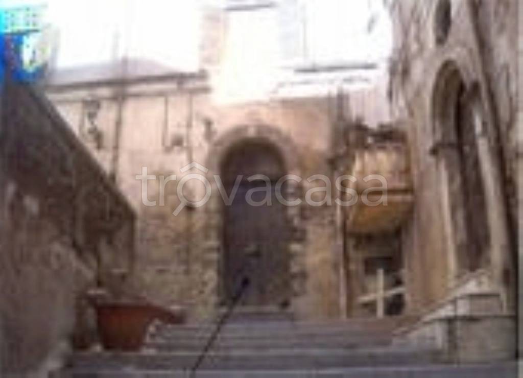 appartamento in vendita a Cosenza in zona Cosenza Vecchia