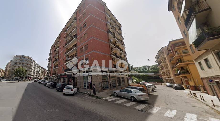 negozio in vendita a Cosenza