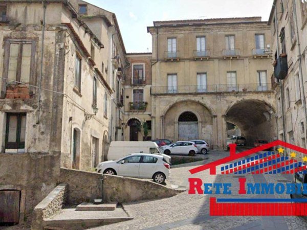 appartamento in vendita a Cosenza in zona Cosenza Vecchia
