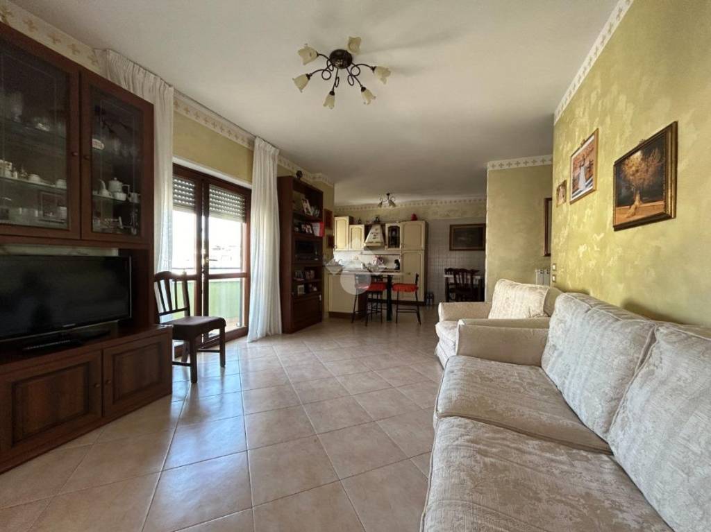 appartamento in vendita a Cosenza in zona Panebianco