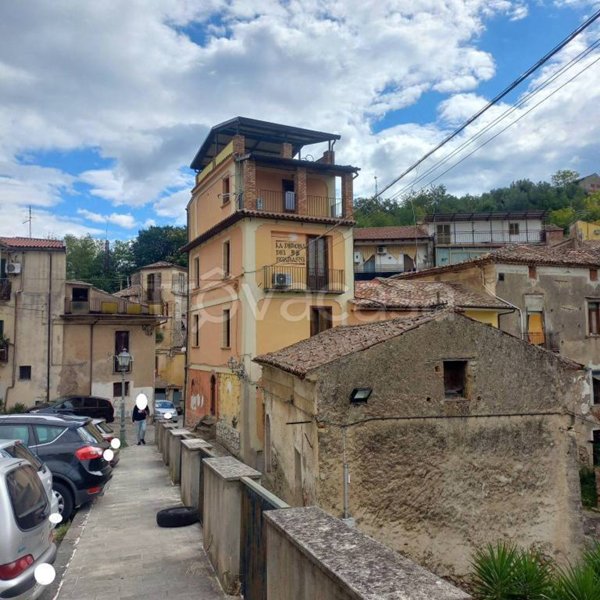 appartamento in vendita a Cosenza in zona Cosenza Vecchia